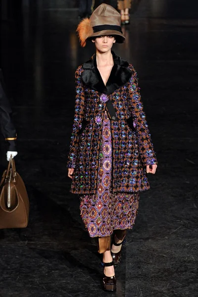 Look 36